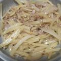 hannahtp's cooksnap of when they made 材料3つで！じゃがいもとひき肉の甘辛炒め.
