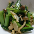 maimama12's cooksnap of when they made 小松菜としめじのにんにく炒め.