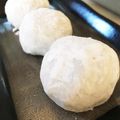 ぷぎぷぎブタ's cooksnap of when they made レンジのみ簡単☆美味しいおやつ大福.