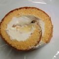 ハチ8コロ8's cooksnap of when they made HMで簡単♥ぷるとろっプリンロールケーキ.