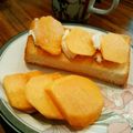 アイイチロウ☆'s cooksnap of when they made クリームチーズと柿のデザートトースト.