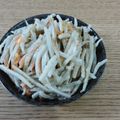 クックQ1F3GL☆'s cooksnap of when they made ポリ袋で混ぜるだけ！　乾燥ゴボウのサラダ.