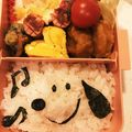 マミコ♡'s cooksnap of when they made キャラ弁簡単おにぎりスヌーピーお弁当.