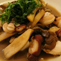 しげくんの奥さん's cooksnap of when they made たこときのこのバター醤油炒め.