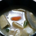 はにかみイヌ's cooksnap of when they made 蓮根 ごぼう 里芋 油揚げの 味噌汁～♪.