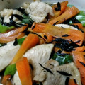 ミイシ's cooksnap of when they made 簡単♪鶏むね肉 ひじきと蒟蒻ワカメの煮物.