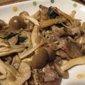 お鞠３'s cooksnap of when they made すっぱ旨♡豚肉ときのこの梅肉大葉炒め.