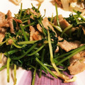 ムーミン谷のmee's cooksnap of when they made 超簡単！豚バラ肉と豆苗の焼肉のたれ炒め.