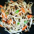 cook☆poron's cooksnap of when they made しめじともやしのバターニンニク醤油炒め.