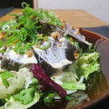 ダイナマイト漆黒's cooksnap of when they made エスニックマヨが旨っ！鰹のたたきサラダ.