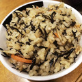 おからクッキング's cooksnap of when they made 簡単！たっぷりひじきと鶏肉の炊き込みご飯.