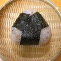 kaoriko930's cooksnap of when they made クセになる美味しさ♪チーズおかかおにぎり.
