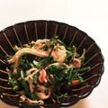kinueq's cooksnap of when they made 春菊とカニカマとシーチキンのサラダ☆.