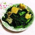 恐妻組合's cooksnap of when they made 大根葉とあぶらげ炒め.