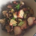 さと56's cooksnap of when they made にんにくとタコの炒め物.