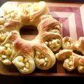 miwa5393's cooksnap of when they made 可愛いお花のアップルリングパン♪.