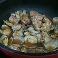 めぐ５６'s cooksnap of when they made ガーリックバター醤油★あさり酒蒸し.