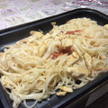 Amalka's cooksnap of when they made 梅と鶏肉のさっぱり旨味・焼きうどん.
