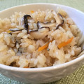 tikariri's cooksnap of when they made 舞茸とごぼうの炊き込みごはん.