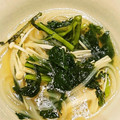 まゆやまさん's cooksnap of when they made 春菊とえのきの中華スープ.