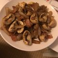 みー３２'s cooksnap of when they made マッシュルームのバルサミコバターソテー.