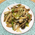 いちご2013's cooksnap of when they made ちくわときのこのネギ炒め☆オイマヨ味☆.