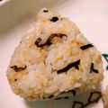 てぎわ's cooksnap of when they made 塩昆布とおかかと粉チーズのおにぎり.