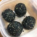 YUKIKI☆'s cooksnap of when they made お弁当やおやつに*さつまいもの胡麻団子*.