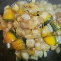 tonちっち's cooksnap of when they made かぼちゃと玉ねぎのにんにくポン酢炒め.