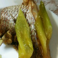 ハチ8コロ8's cooksnap of when they made 子供と食べる♫ちょっと甘目な鯛の煮付け☆.