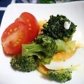 ＴＯＭＯＷＡＴ's cooksnap of when they made 食材2つ☆ブロッコリーとゆで卵のサラダ.