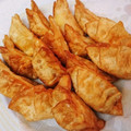 たいちゃんズまま's cooksnap of when they made ゆで卵と餃子の皮で揚げ物.