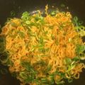 つぇー's cooksnap of when they made 辛ラーメンの酸辣油そば.