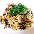TRH☆'s cooksnap of when they made リメイク♪ひじきの煮物の梅しそパスタ.