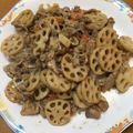 さとchan☆'s cooksnap of when they made 簡単★レンコンと豚肉の甘辛炒め.