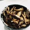 ☆tsukiko☆'s cooksnap of when they made しいたけの醤油炒め.