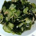 ナーちゃん's cooksnap of when they made きゅうりとわかめとツナの酢の物.