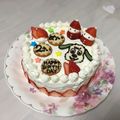 たまちゃいろ's cooksnap of when they made 2010☆苺サンタクリスマスケーキ.