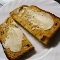 eiyoushi's cooksnap of when they made 余ったかぼちゃの煮物でHBのパン♪.