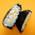 りこまこせいやのパパ's cooksnap of when they made ツナマヨコーンのおにぎらず.
