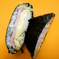 りこまこせいやのパパ's cooksnap of when they made ハムと卵焼きのおにぎらず.