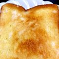 ぶんちゃんぶんぶん's cooksnap of when they made カリカリシュガートースト.