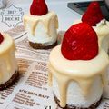 あちゃぽんぽん's cooksnap of when they made いちごのクリスマスキャンドルケーキ.