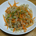 びっぐふぃーるど's cooksnap of when they made レンジで簡単☆もやしと人参のゴマ和え.