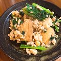 びーらん's cooksnap of when they made 旬の小松菜が美味しいミンチ厚揚げで卵とじ.