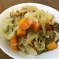 ふ～こ♪'s cooksnap of when they made 定番から一味変化★　カレー肉じゃが.