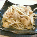 mayuyuキッチン's cooksnap of when they made コクうま♪鶏皮のもやし炒め.