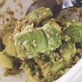 Yuyuyu12's cooksnap of when they made 超簡単！絶品アボカドゴマわさび風味和え.