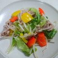 みゅーじっくっきんぐ's cooksnap of when they made もやしとパプリカとレタスの豚肉炒め.