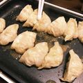 ＊HiRooo＊'s cooksnap of when they made ホットプレートでヘルシー餃子.